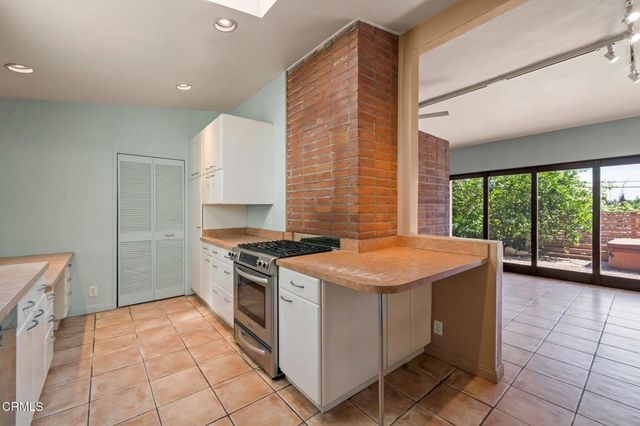 127 South Lane, South Pasadena, CA 91030