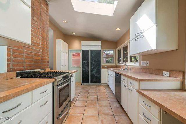 127 South Lane, South Pasadena, CA 91030