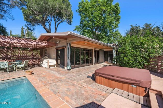 127 South Lane, South Pasadena, CA 91030