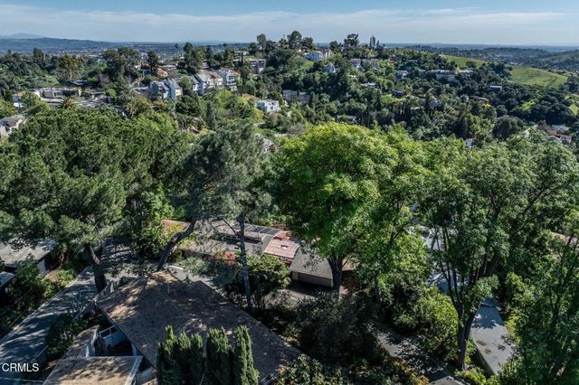 127 South Lane, South Pasadena, CA 91030