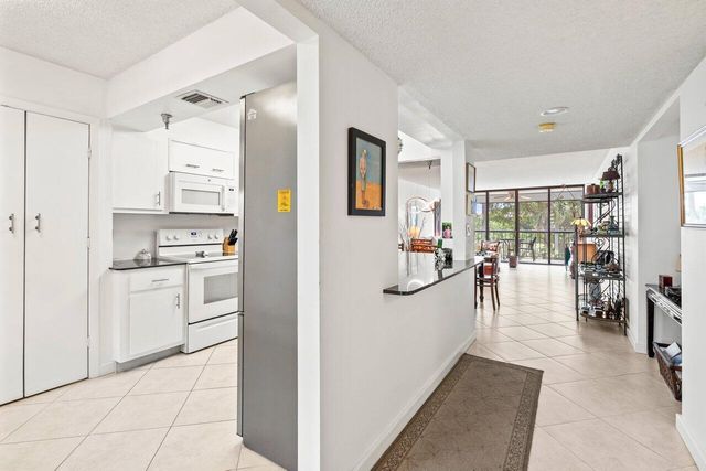 6320 BOCA DEL MAR Drive 302, Boca Raton, FL 33433