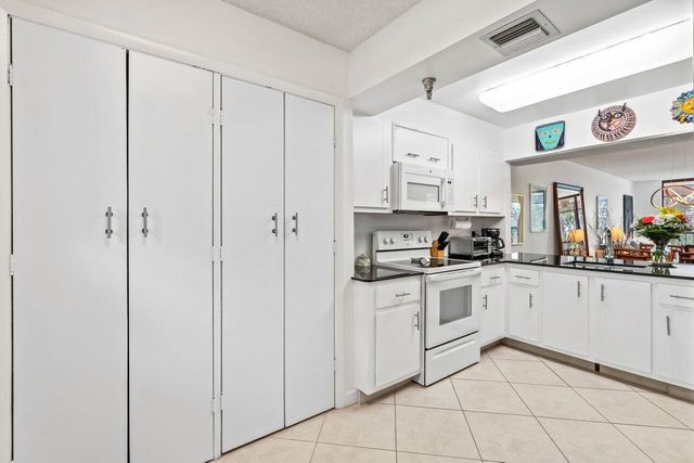 6320 BOCA DEL MAR Drive 302, Boca Raton, FL 33433