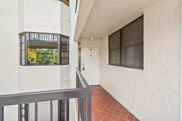 6320 BOCA DEL MAR Drive 302, Boca Raton, FL 33433