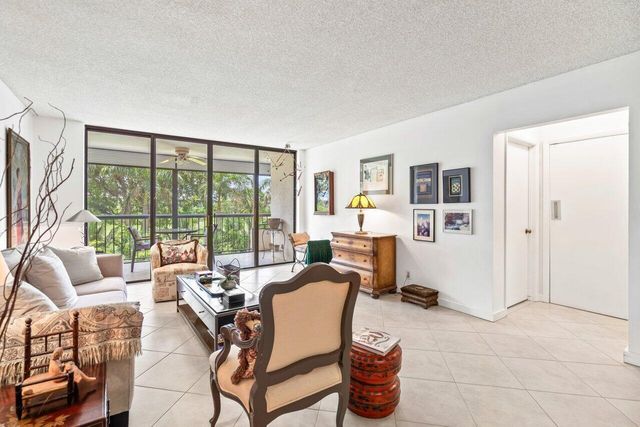 6320 BOCA DEL MAR Drive 302, Boca Raton, FL 33433