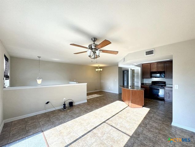 338 Trestle Tree AB, San Marcos, TX 78666