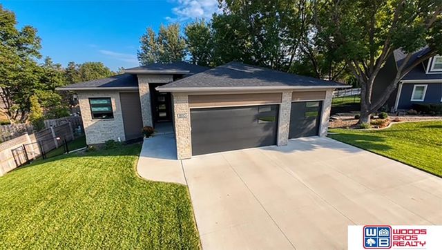 8110 Cooper Court, Lincoln, NE 68506