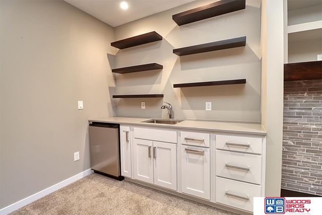 8110 Cooper Court, Lincoln, NE 68506