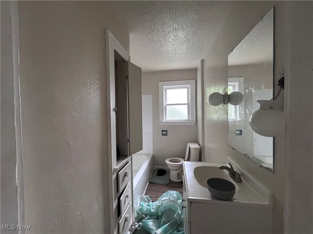 837 Yale Street, Akron, OH 44311