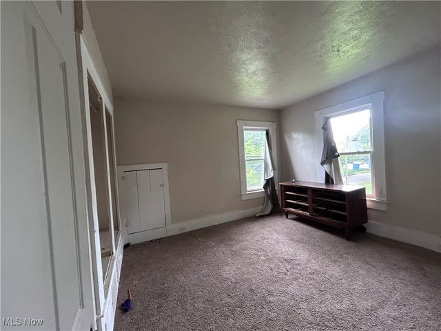 837 Yale Street, Akron, OH 44311