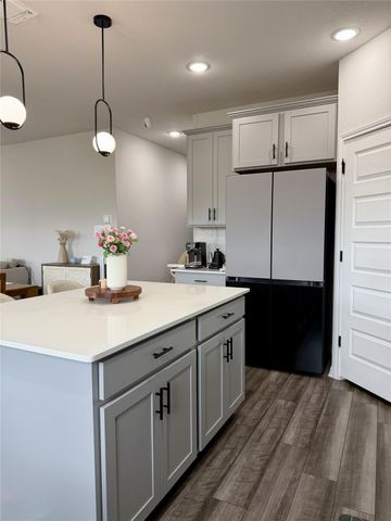 503 Gray Fox LOOP, Hutto, TX 78634