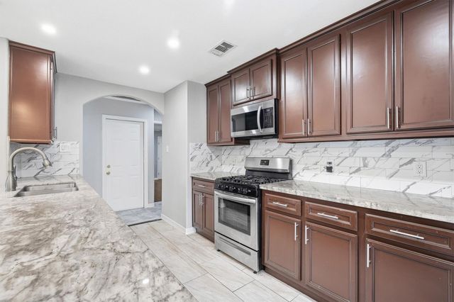 20126 Seablossom Lane, Katy, TX 77449