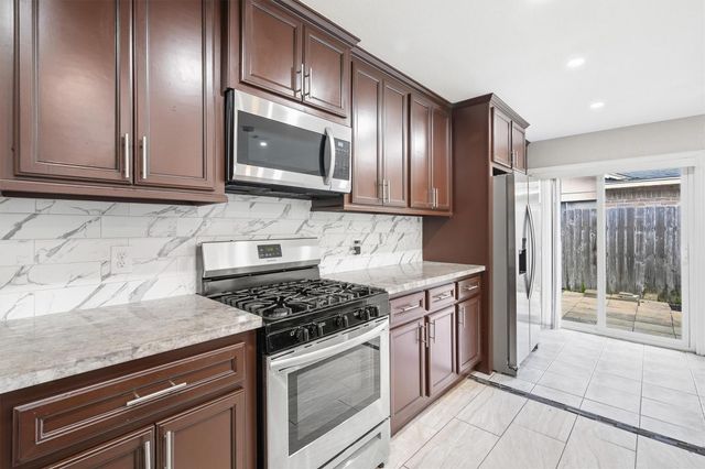 20126 Seablossom Lane, Katy, TX 77449