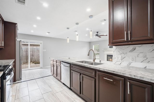 20126 Seablossom Lane, Katy, TX 77449