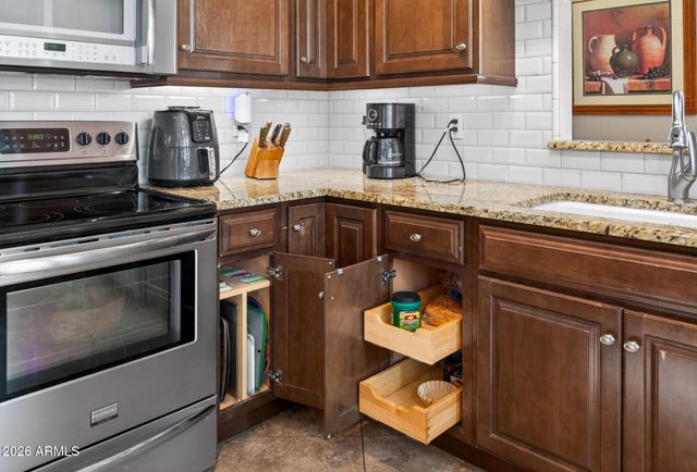 6381 S PEBBLE BEACH Drive, Chandler, AZ 85249