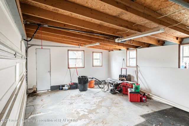 520 S Leslie Street, Lansing, MI 48912