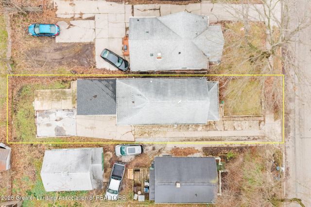 520 S Leslie Street, Lansing, MI 48912