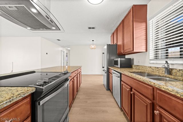 9069 King RD W, Fort Myers, FL 33967