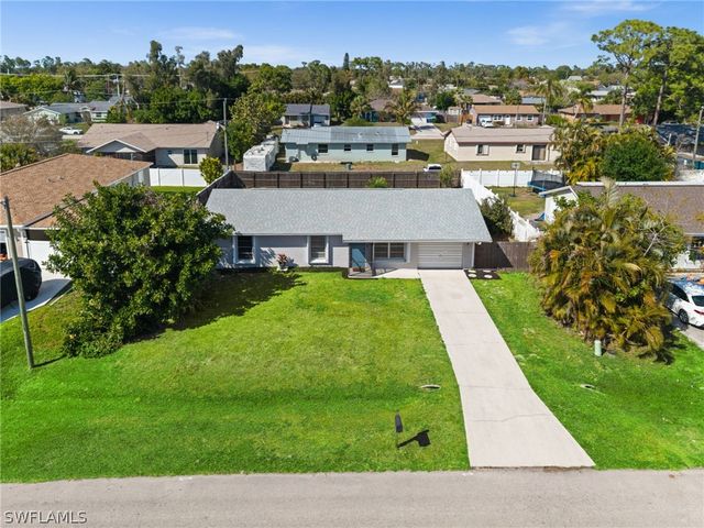 9069 King RD W, Fort Myers, FL 33967