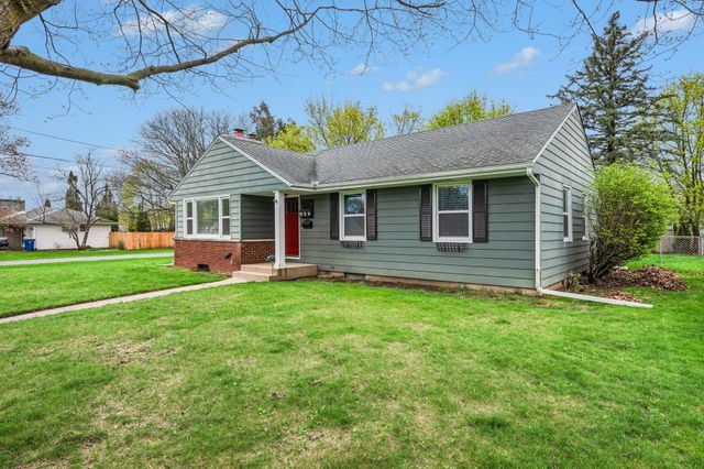 3326 Cranbrook Avenue, Kalamazoo, MI 49006