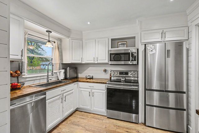 3326 Cranbrook Avenue, Kalamazoo, MI 49006