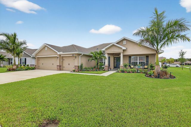 8652 Waterstone Boulevard, Fort Pierce, FL 34951