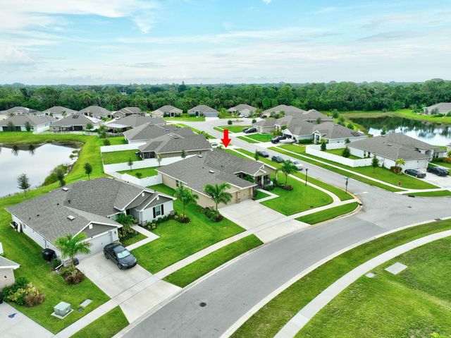 8652 Waterstone Boulevard, Fort Pierce, FL 34951