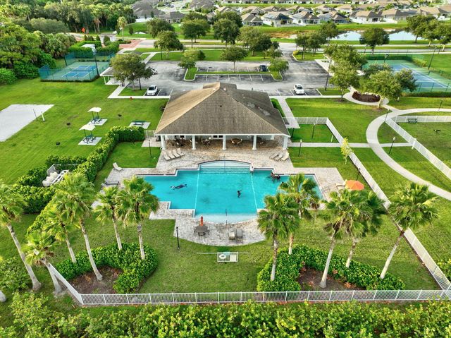 8652 Waterstone Boulevard, Fort Pierce, FL 34951