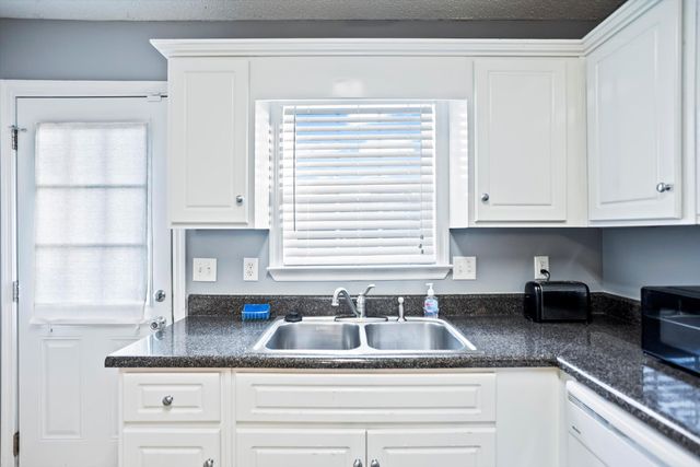 200 Long Creek Drive, Aiken, SC 29803