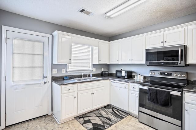 200 Long Creek Drive, Aiken, SC 29803