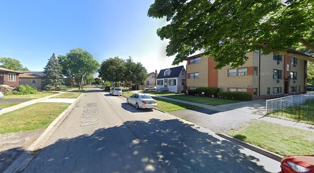 2008 N 18th Avenue G, Melrose Park, IL 60160