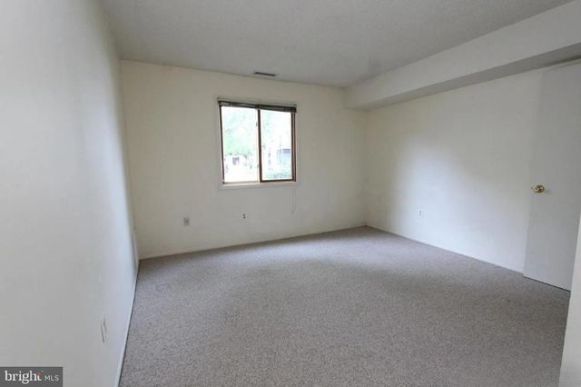 1105 ASPEN DR, Plainsboro, NJ 08536