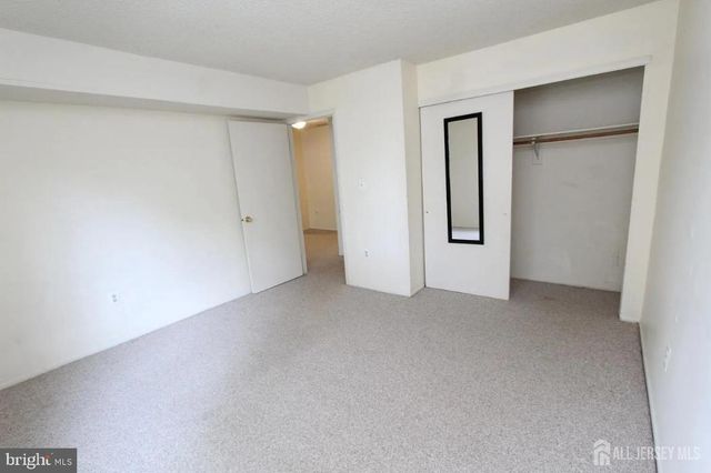 1105 ASPEN DR, Plainsboro, NJ 08536