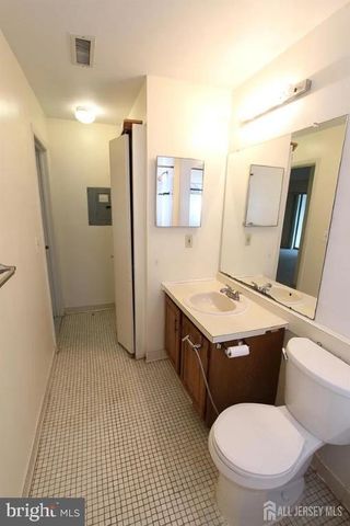 1105 ASPEN DR, Plainsboro, NJ 08536