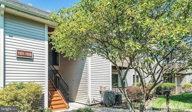 1105 ASPEN DR, Plainsboro, NJ 08536