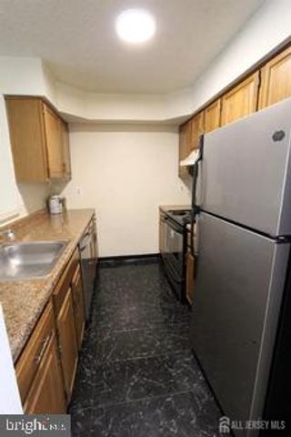 1105 ASPEN DR, Plainsboro, NJ 08536