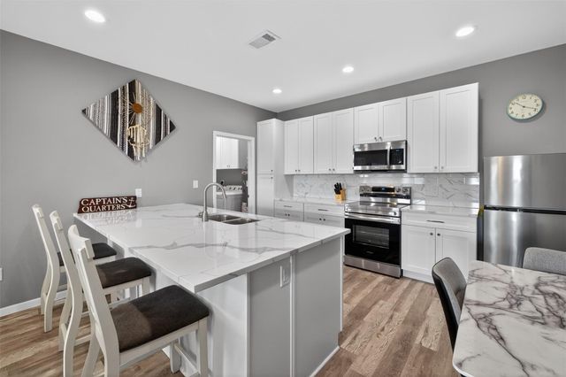 971 Meynig Drive, Crystal Beach, TX 77650