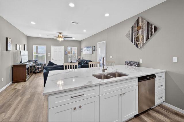 971 Meynig Drive, Crystal Beach, TX 77650