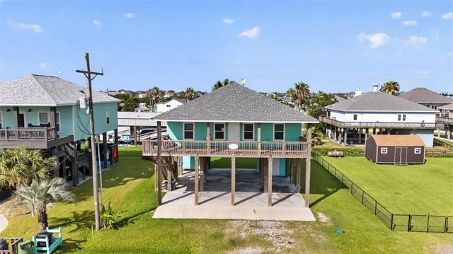 971 Meynig Drive, Crystal Beach, TX 77650