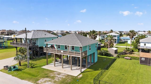 971 Meynig Drive, Crystal Beach, TX 77650