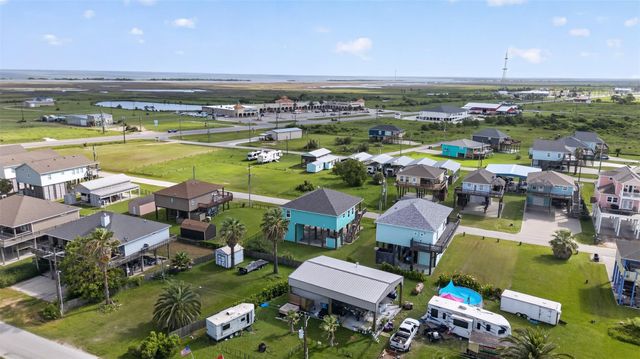 971 Meynig Drive, Crystal Beach, TX 77650