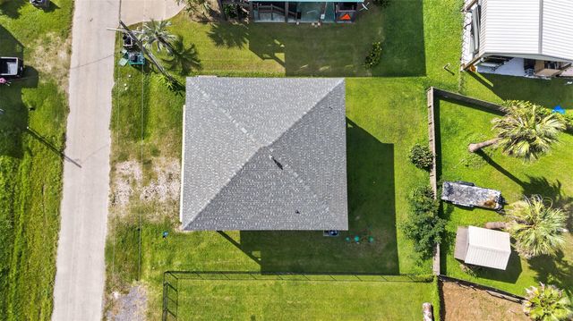 971 Meynig Drive, Crystal Beach, TX 77650