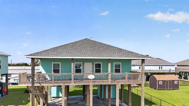 971 Meynig Drive, Crystal Beach, TX 77650