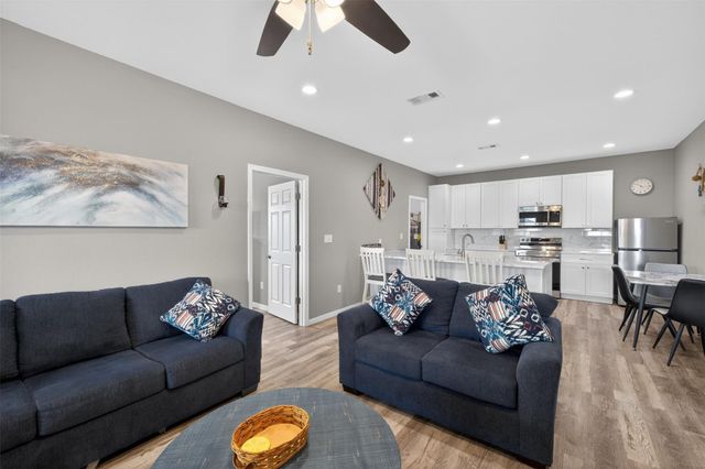 971 Meynig Drive, Crystal Beach, TX 77650