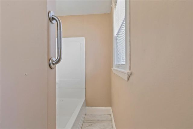 293 Albion St, Wakefield, MA 01880