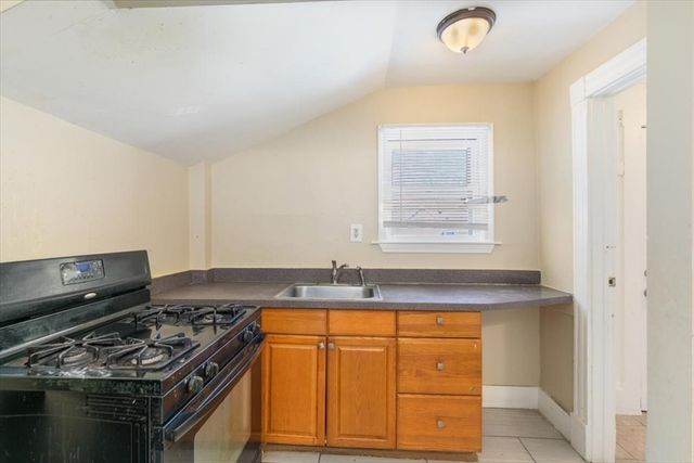 293 Albion St, Wakefield, MA 01880