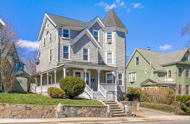 293 Albion St, Wakefield, MA 01880