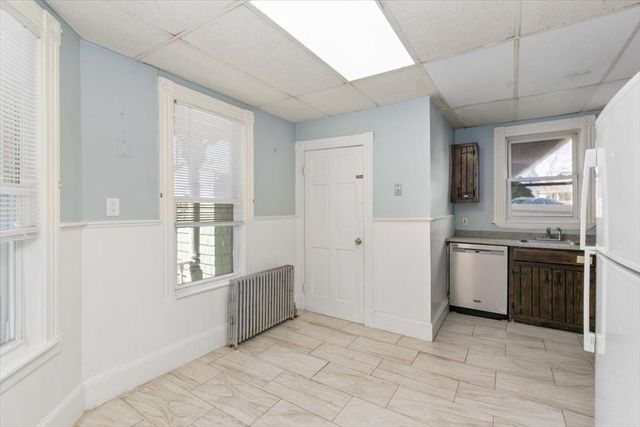 293 Albion St, Wakefield, MA 01880