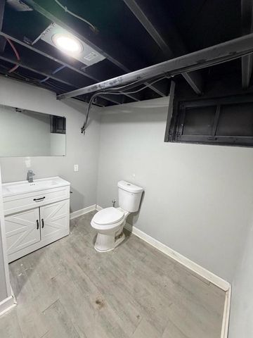 2807 N 36th STREET, Milwaukee, WI 53210