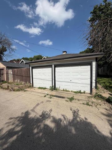 2807 N 36th STREET, Milwaukee, WI 53210
