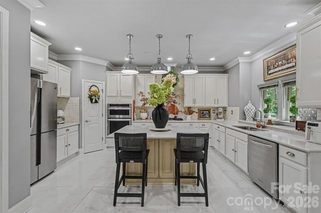 14832 Brighton Place, Charlotte, NC 28227